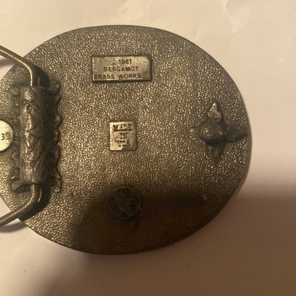 Bergamot Belt Buckle brass Works I’m proud to be an American 2.5×3” 1981 - Picture 6 of 7